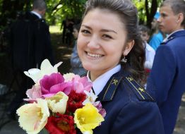 Девочка-проводник поезда "Ветерок"