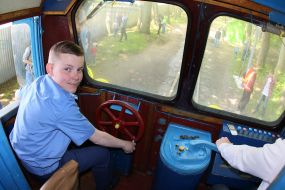 Машинист поезда "Ветерок"