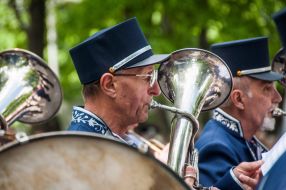 Марш-парад духовых оркестров