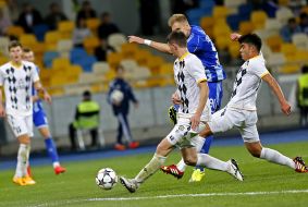 Playing moment of match