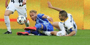 Playing moment of match