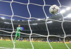 Playing moment of match