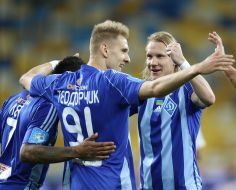 Playing moment of match