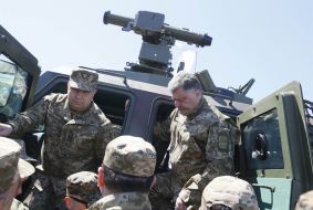 Stepan Poltorak, Petro Poroshenko