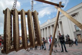 The action against the tariff increase "Hell Housing"