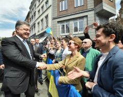 Petro Poroshenko during a meeting with Ukrainian diaspora
