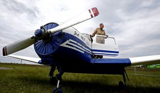 Plane light aircraft