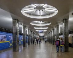 Beresteiskaya metro station