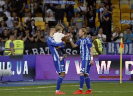 1/2 final of Cup of Ukraine FC "Dinamo" 4: 1 FC "Olympic"