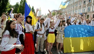 Megamarsh in embroidered shirts