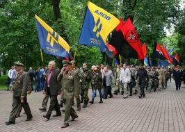 The procession on the occasion of the Day of Heroes