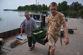 Investigation of the Kiev reservoir fish stocks