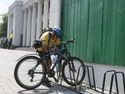 Bicycle parking in front of Parliament