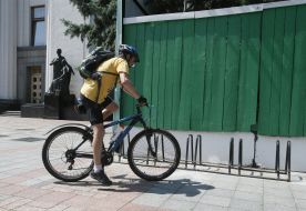 Bicycle parking in front of Parliament