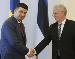 Vladimir Groisman and Eiki Nestor