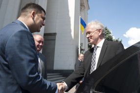 Vladimir Groisman and Eiki Nestor