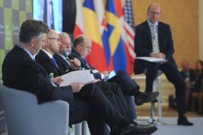 Arseniy YatsenyukAndrei Plenkovich, Eiki Nestor and Andrius Kubilius