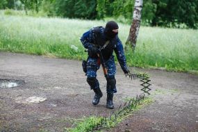 Противоавтомобильное заграждение