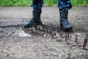 Противоавтомобильное заграждение