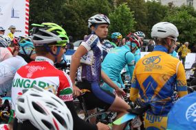 Clothesline "Horizon Park Race for Peace 2015"