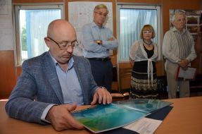 Алексей Резников проинспектировал ремонт в кинотеатре "Жовтень"