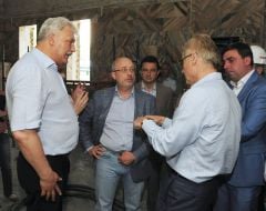 Алексей Резников проинспектировал ремонт в кинотеатре "Жовтень"