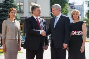 Petro Poroshenko and Stephen Harper