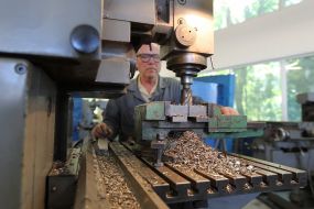 Mechanical workshop