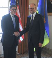 Arseniy Yatsenyuk and Jacob Lew