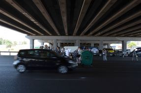 Предприниматели перекрыли движение транспорта