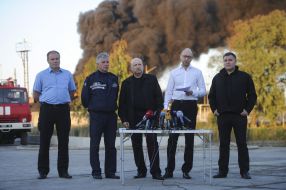 Briefing by Arseniy Yatsenyuk