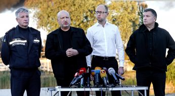 Briefing by Arseniy Yatsenyuk