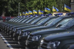 The ceremony of transfer cars for frontier Ukraine