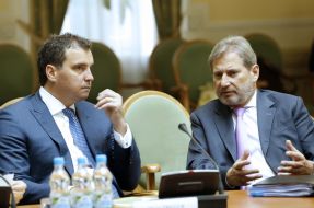 Aivaras Abromavicius and Johannes Hahn