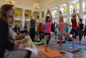 Празднование Первого Международного Дня Йоги