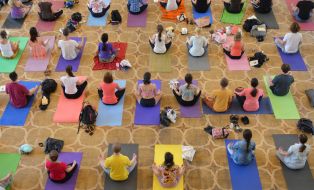 Празднование Первого Международного Дня Йоги