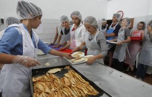 Дети в столовойе