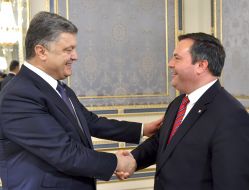 Petr Poroshenko and Jason Kenney