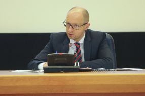 Arseniy Yatsenyuk