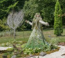 Sculpture made by natural materials