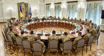 Petr Poroshenko during a meeting with the military