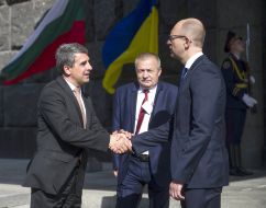 Арсеній Яценюк та  Росен Плевнелієв