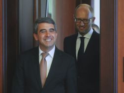 Арсеній Яценюк та  Росен Плевнелієв