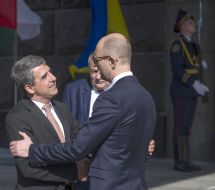 Арсеній Яценюк та  Росен Плевнелієв