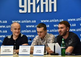 Press conference participants