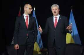 Arseniy Yatsenyuk and Stephen Harper