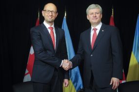 Arseniy Yatsenyuk and Stephen Harper