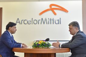 Petro Poroshenko and Lakshmi Mittal