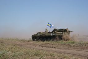 Військова техніка