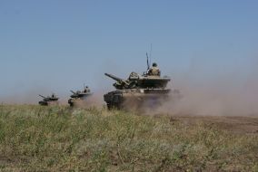 Військова техніка